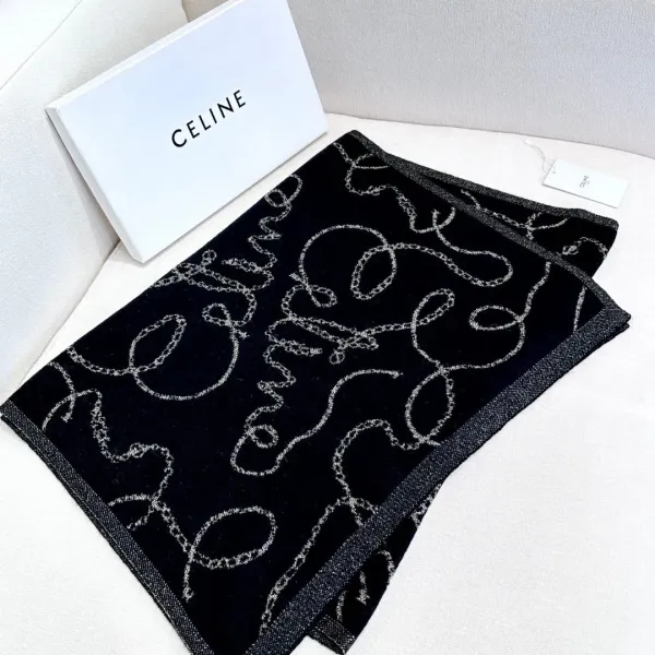 【CELINE セリーヌ】スカーフ  62*195CM  241108
