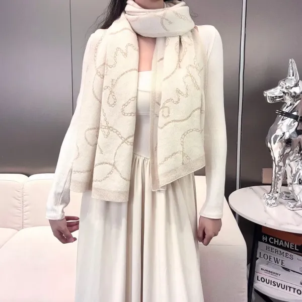 【CELINE セリーヌ】スカーフ  62*195CM  241108