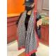 【FENDI  フェンディ】スカーフ 30*180CM   241207