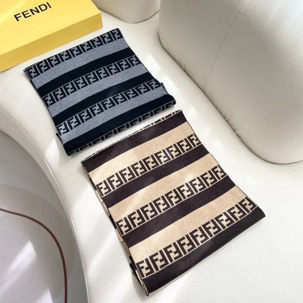 【FENDI  フェンディ】スカーフ32*180CM   241109