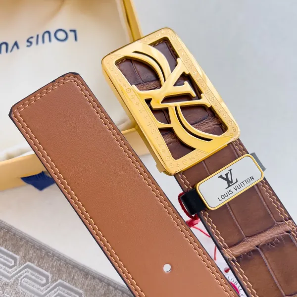 LV【LOUIS VUITTON】(ルイヴィトン) 3.8cmベルト メンズ  240903