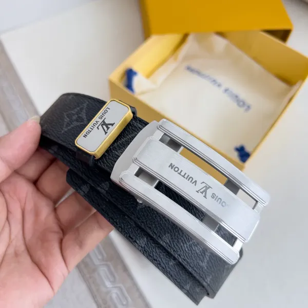 LV【LOUIS VUITTON】(ルイヴィトン) 3.5cmベルト メンズ  240903