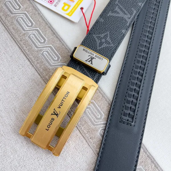 LV【LOUIS VUITTON】(ルイヴィトン) 3.5cmベルト メンズ  240903