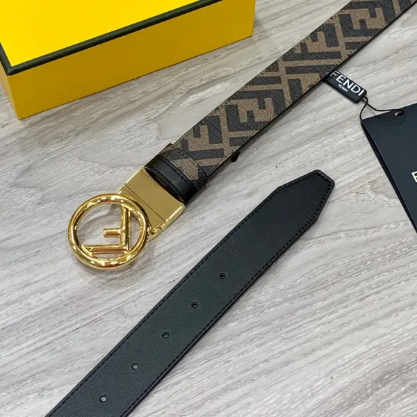 【FENDI】(フェンディ) 3.5cmベルト メンズ