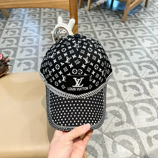 LV 【LOUIS VUITTON  ルイヴィトン】【数量限定】 野球帽 / ハット  241011