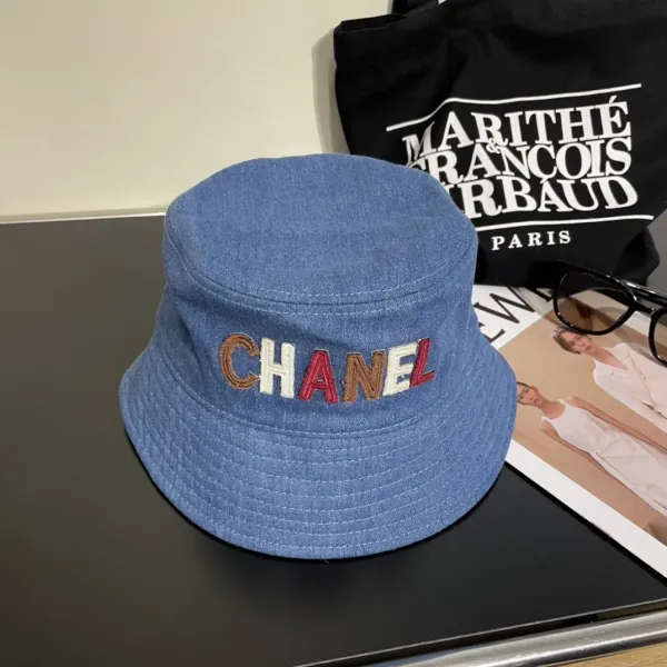 CHANEL(シャネル)フィッシャーマンズハット 240904