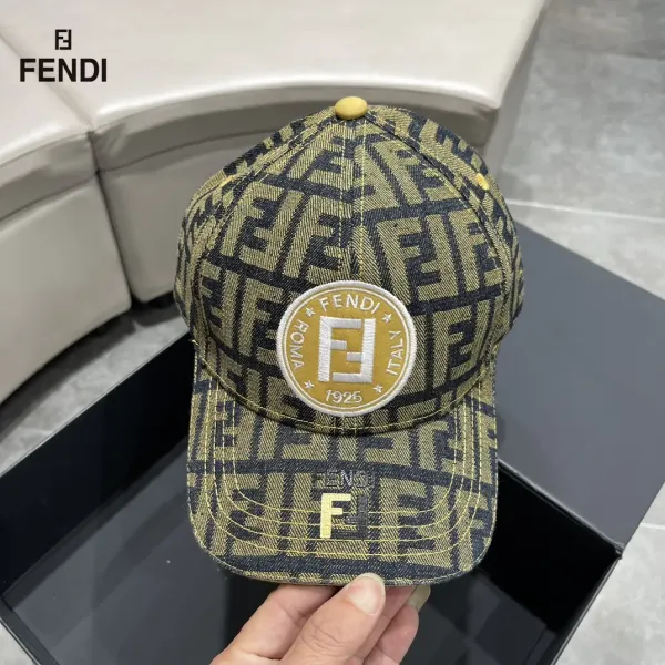 【FENDI  フェンディ】【数量限定】 野球帽 / ハット