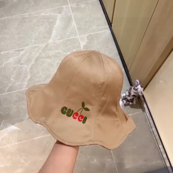 GUCCI(グッチ)フィッシャーマンズハット 240904