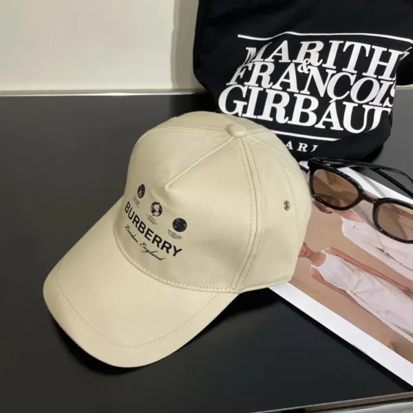 【BURBERRY  バーバリー】【数量限定】 野球帽 / ハット 241011