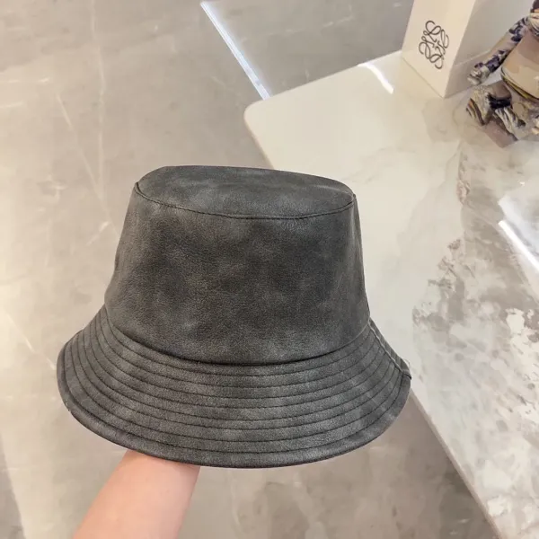 PRADA (プラダ)フィッシャーマンズハット  241125