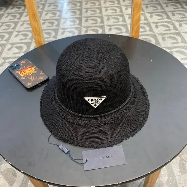 PRADA (プラダ)フィッシャーマンズハット 240904