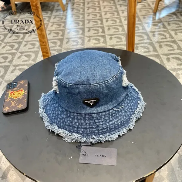 PRADA (プラダ)フィッシャーマンズハット 240904