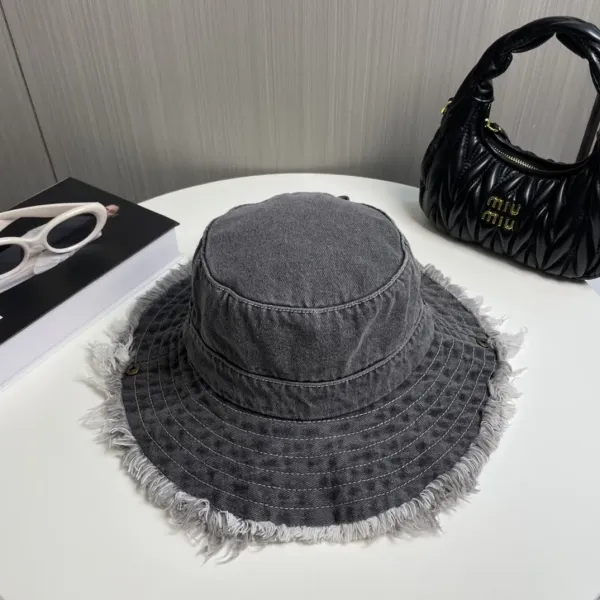 CELINE(セリーヌ)フィッシャーマンズハット 241011