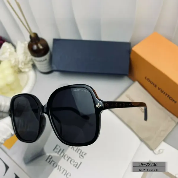 LOUIS VUITTON(ルイヴィトン) サングラス 24706