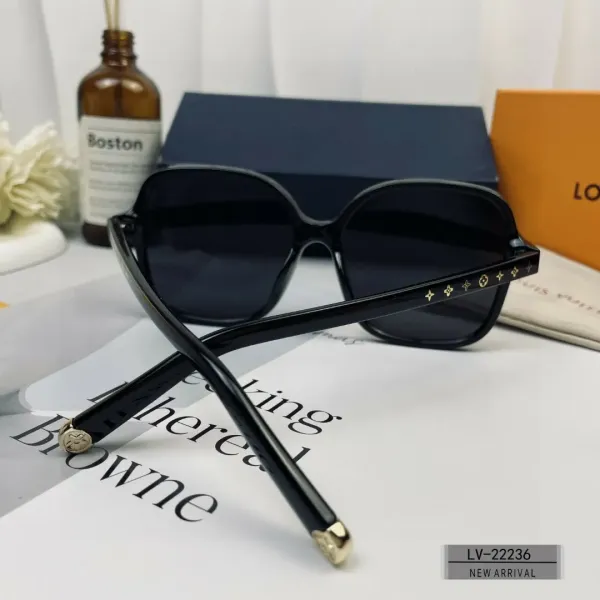 LOUIS VUITTON(ルイヴィトン) サングラス 24706