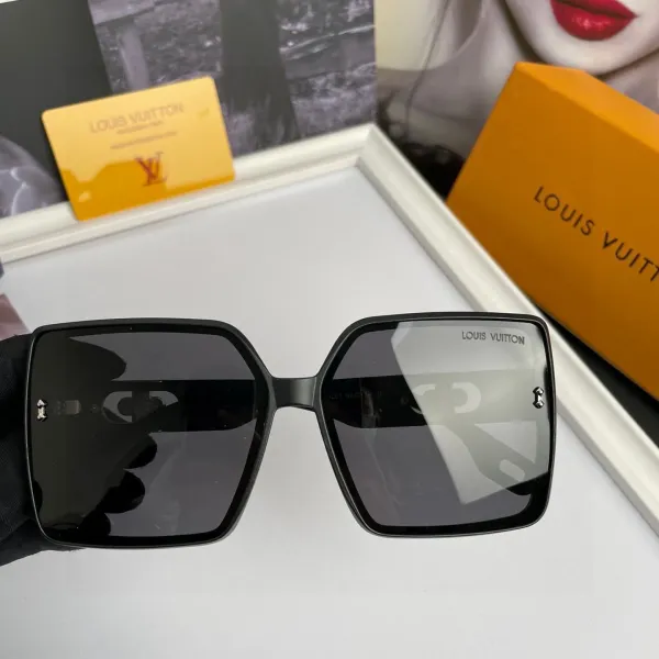 LOUIS VUITTON(ルイヴィトン ) サングラス