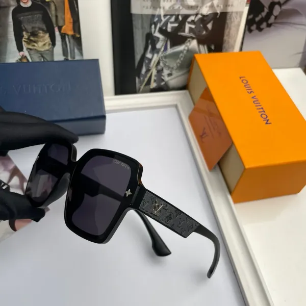 LOUIS VUITTON( ルイヴィトン) サングラス