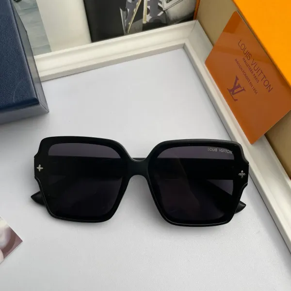 LOUIS VUITTON( ルイヴィトン) サングラス