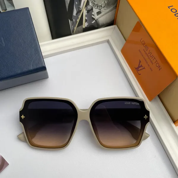 LOUIS VUITTON(ルイヴィトン ) サングラス
