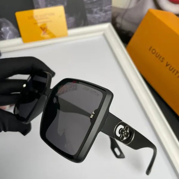 LOUIS VUITTON (  ルイヴィトン ) サングラス