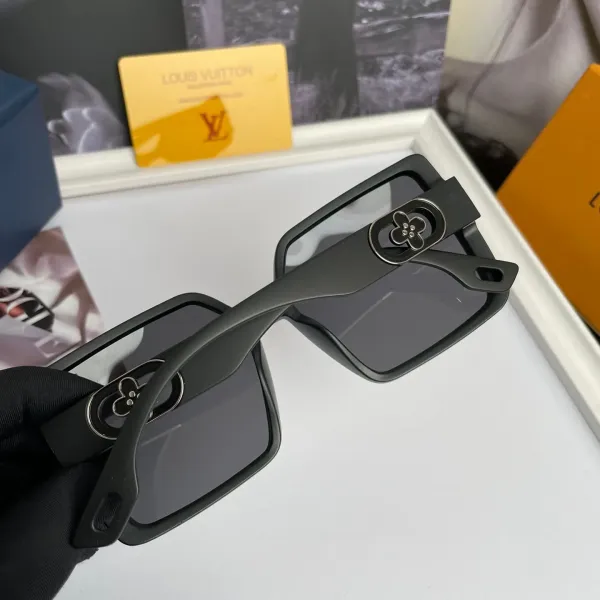 LOUIS VUITTON (  ルイヴィトン ) サングラス