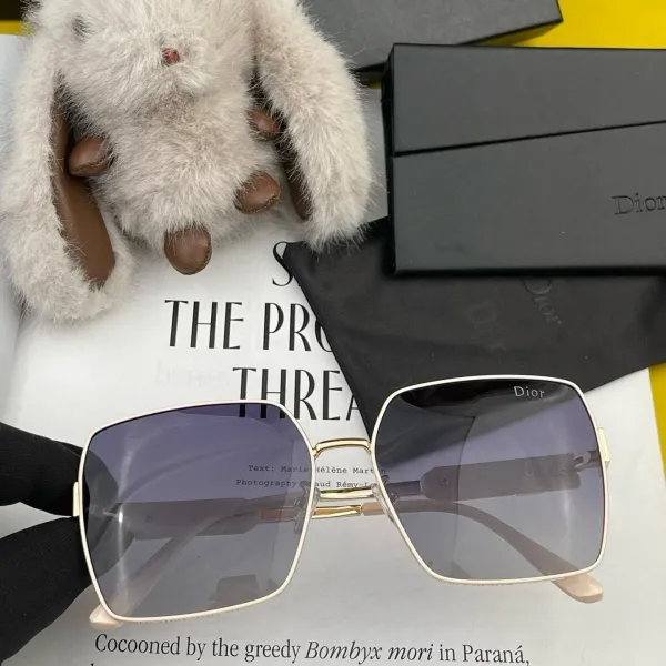 DIOR( ディオール ) サングラス  241012