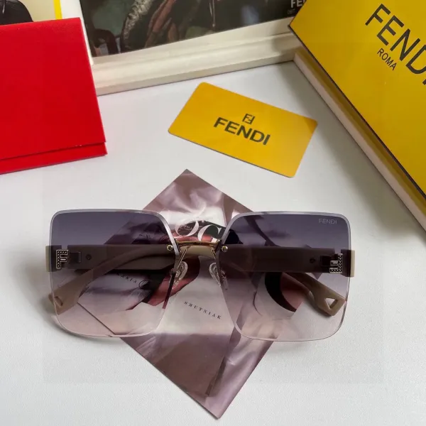 FENDI(フェンディ) サングラス