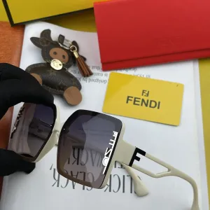 FENDI(フェンディ ) サングラス