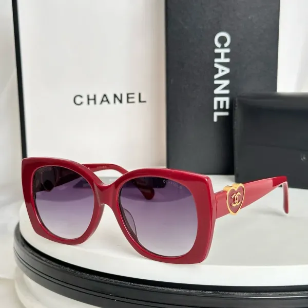 CHANEL( シャネル) サングラス 241012