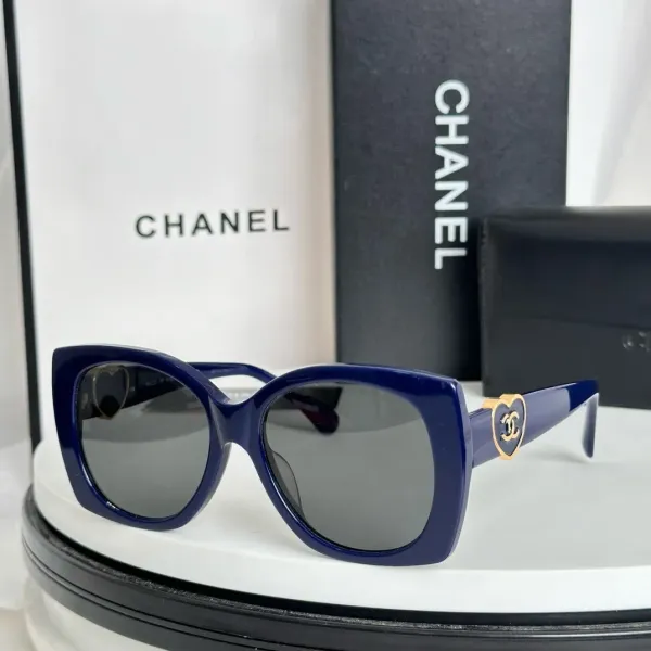 CHANEL( シャネル) サングラス 241012