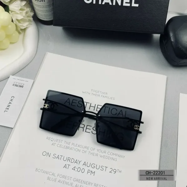 CHANEL( シャネル) サングラス 241012