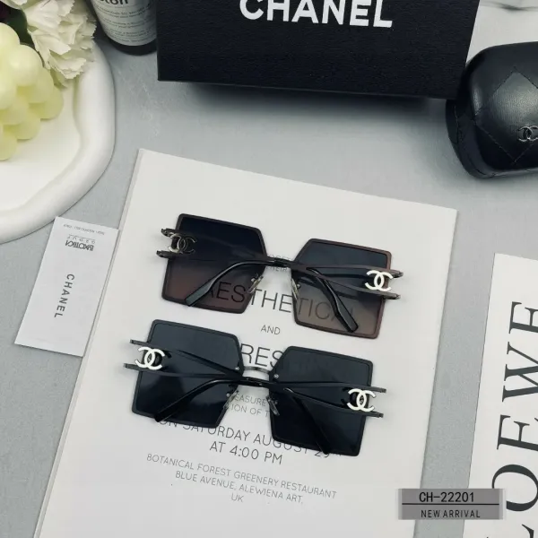 CHANEL( シャネル) サングラス 241012