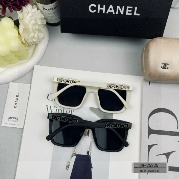 CHANEL( シャネル) サングラス 241012