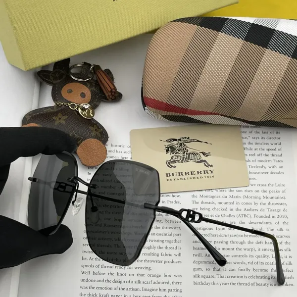 BURBERRY(バーバリー) サングラス