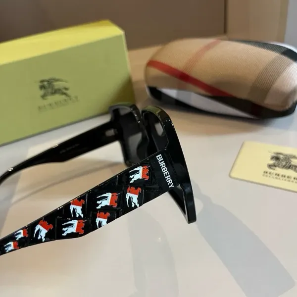 BURBERRY(バーバリー) サングラス