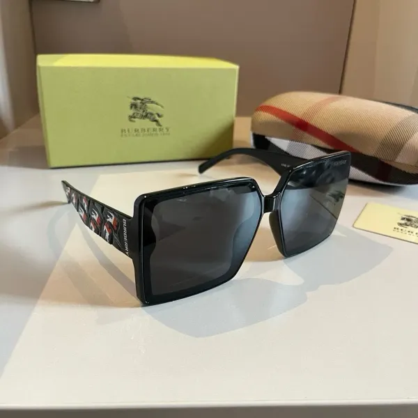 BURBERRY(バーバリー) サングラス