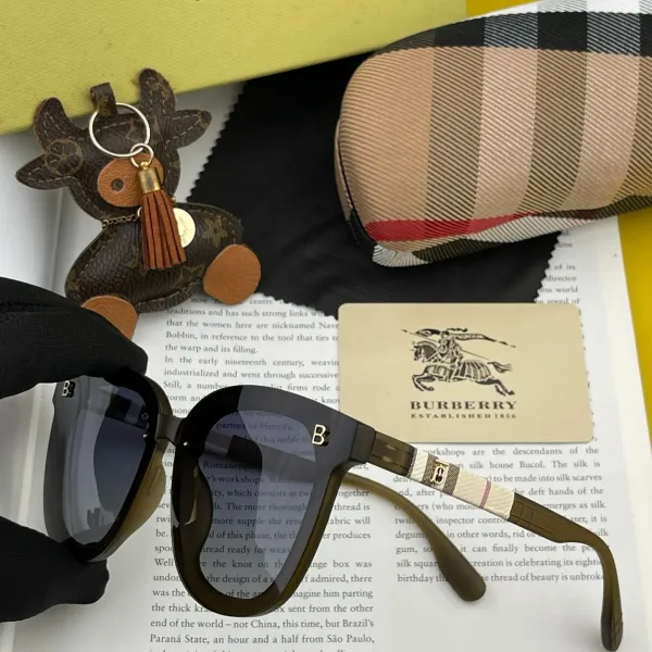 BURBERRY(バーバリー) サングラス
