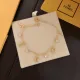 【FENDI】ブレスレット、ファッションシンプルなスタイル 【FENDI】ブレスレット、ファッションシンプルなスタイル