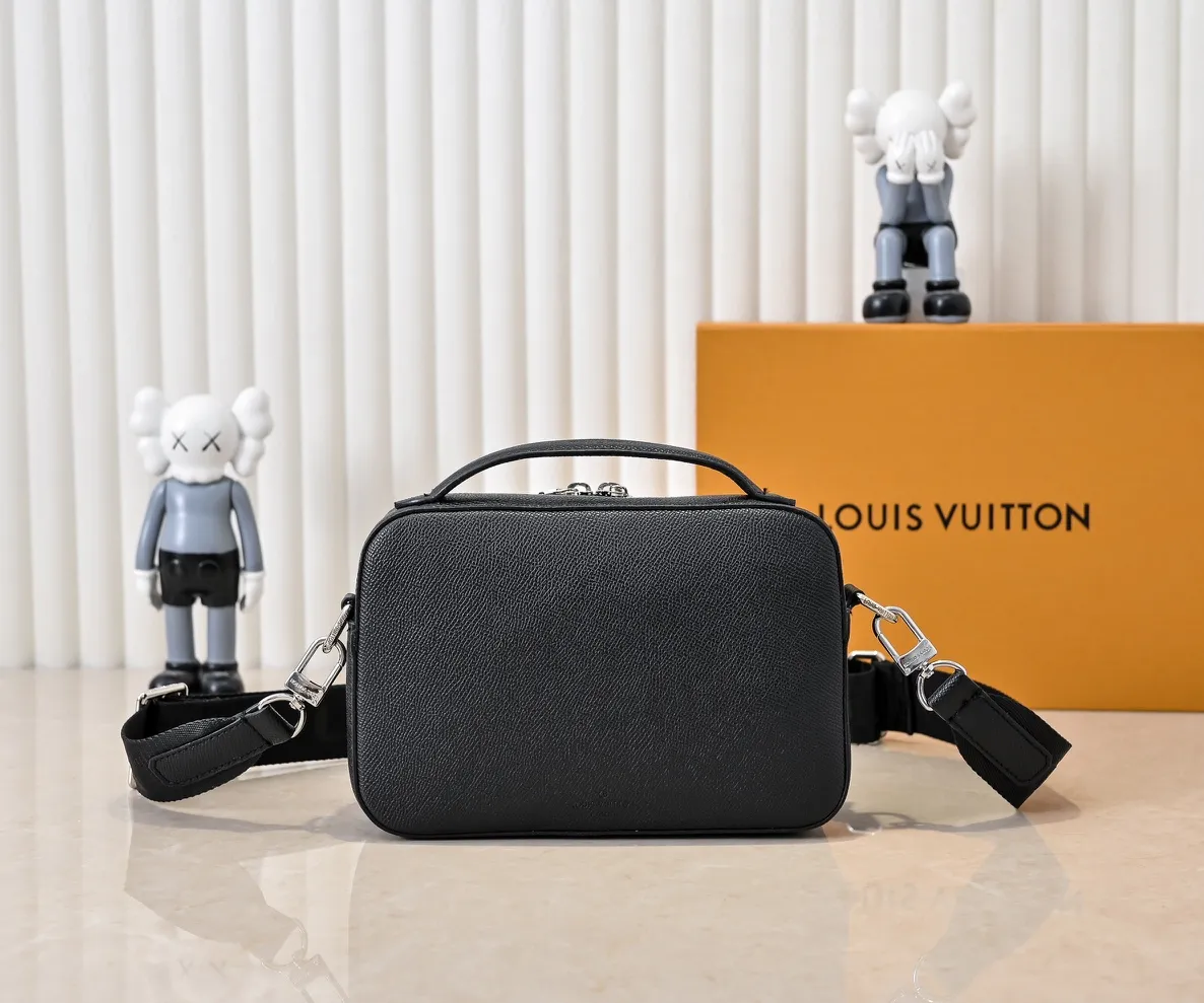 【2026】 LV【LOUIS VUITTON 公式旗艦店】ルイヴィトン  斜めがけバッグ当日出荷 好評に付き再入荷！22.5*16*7.5CM  241125