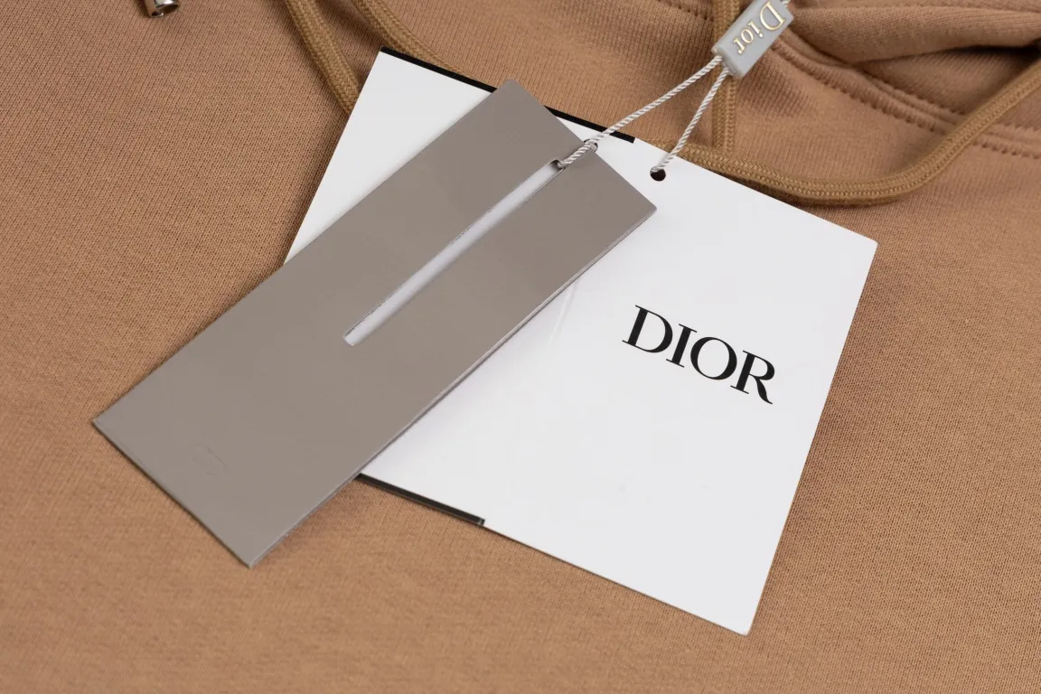 【2026】【DIOR  公式旗艦店】ディオール  パーカー  ご好評に付き再入荷   241114