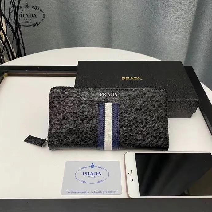 【2026】【PRADA  公式 旗艦店】プラダ  財布当日出荷 好評に付き再入荷！30*22*10CM