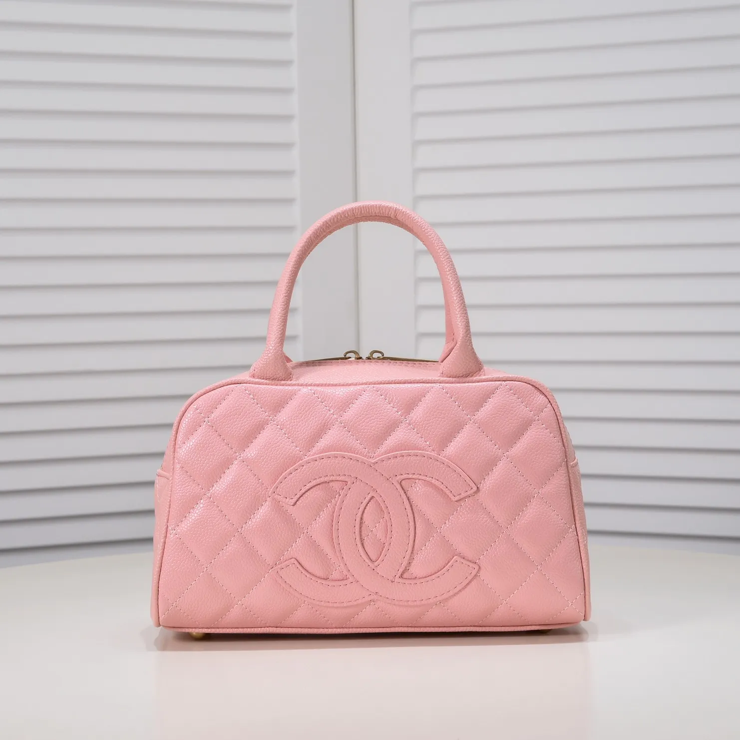 【2026】【CHANEL 公式旗艦店】シャネル   ハンドバッグ  当日出荷 好評に付き再入荷！25*14*9CM