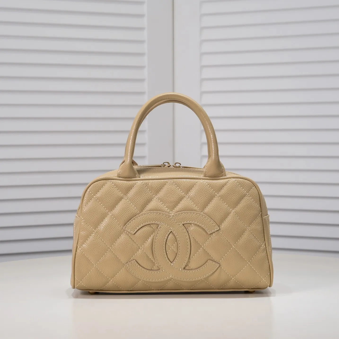 【2026】【CHANEL 公式旗艦店】シャネル   ハンドバッグ  当日出荷 好評に付き再入荷！25*14*9CM