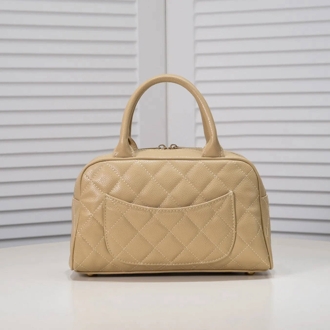 【2026】【CHANEL 公式旗艦店】シャネル   ハンドバッグ  当日出荷 好評に付き再入荷！25*14*9CM