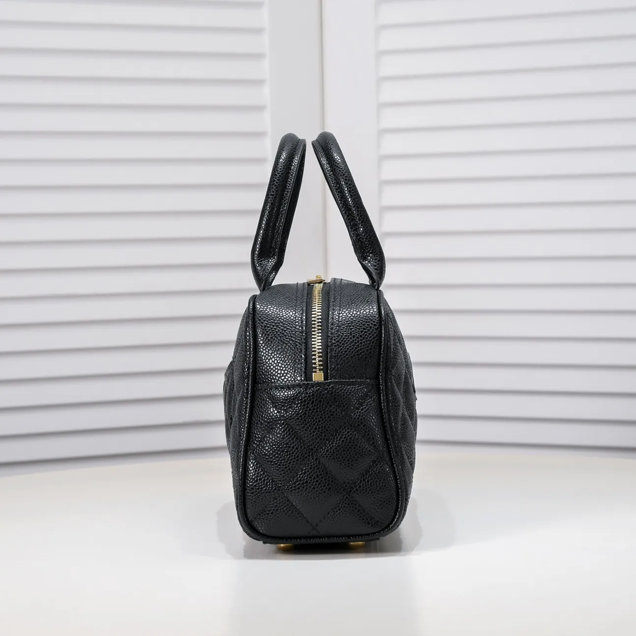 【2026】【CHANEL 公式旗艦店】シャネル   ハンドバッグ  当日出荷 好評に付き再入荷！25*14*9CM