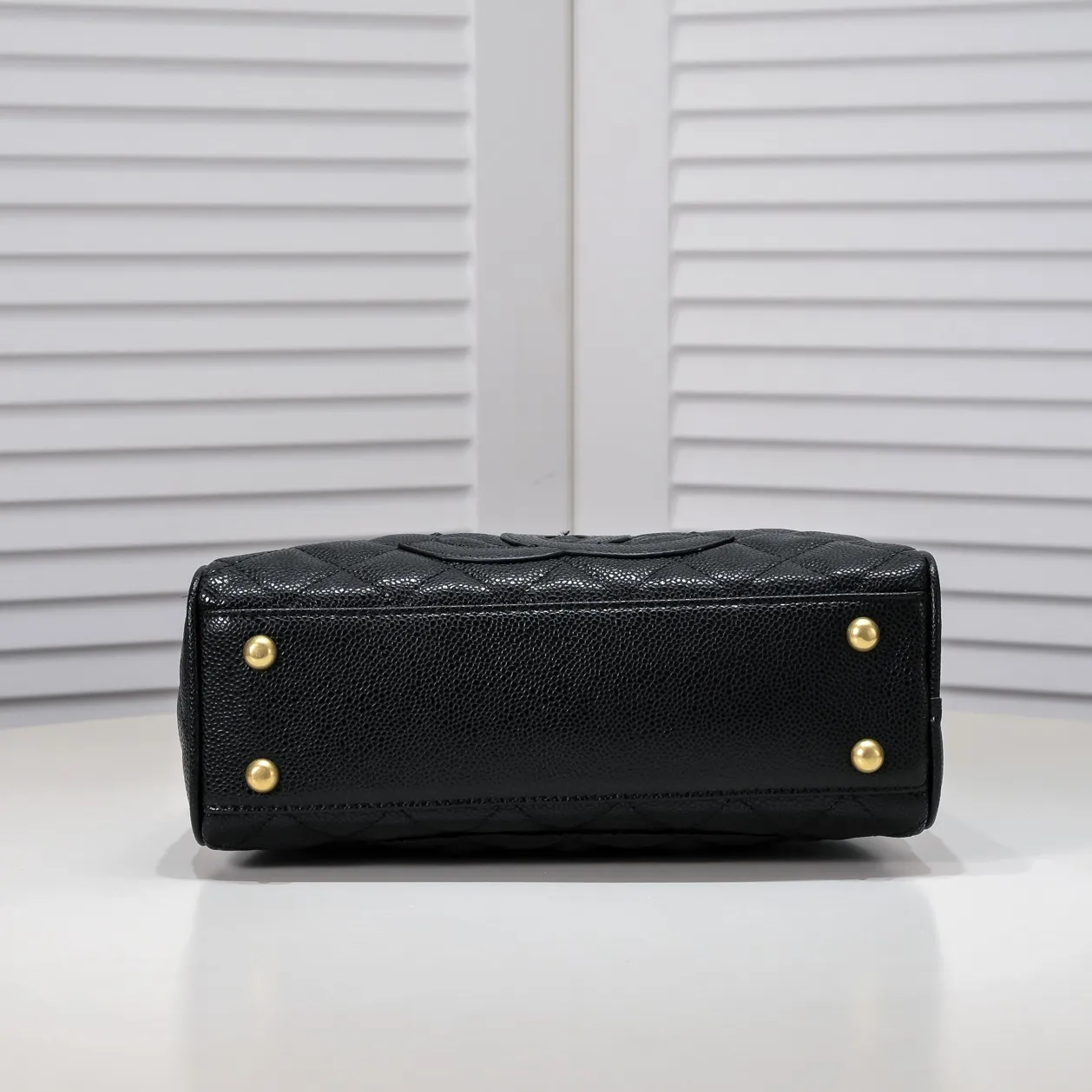 【2026】【CHANEL 公式旗艦店】シャネル   ハンドバッグ  当日出荷 好評に付き再入荷！25*14*9CM