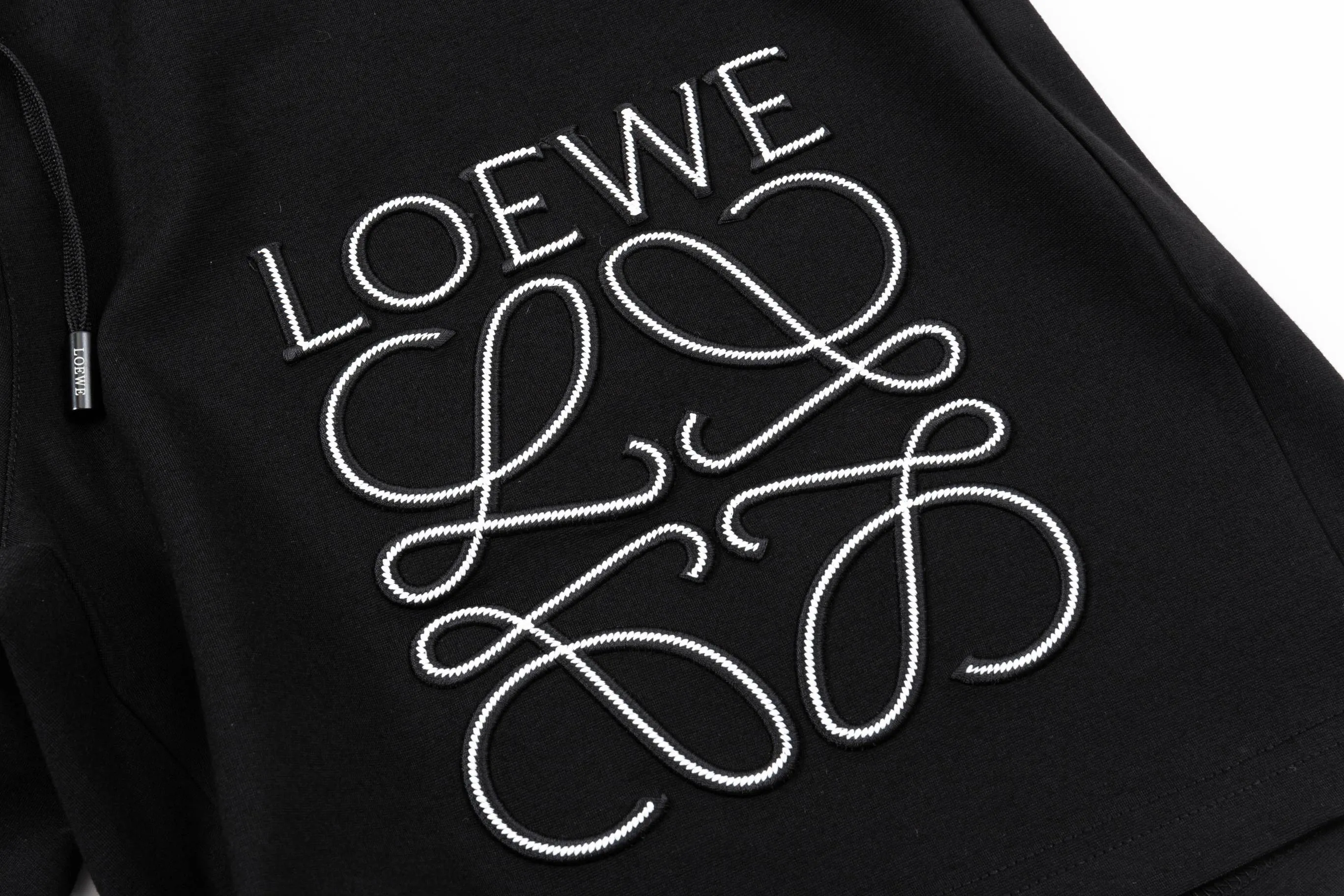【2026】【LOEWE  公式旗艦店】ロエベ  ショートパンツご好評に付き再入荷！250227