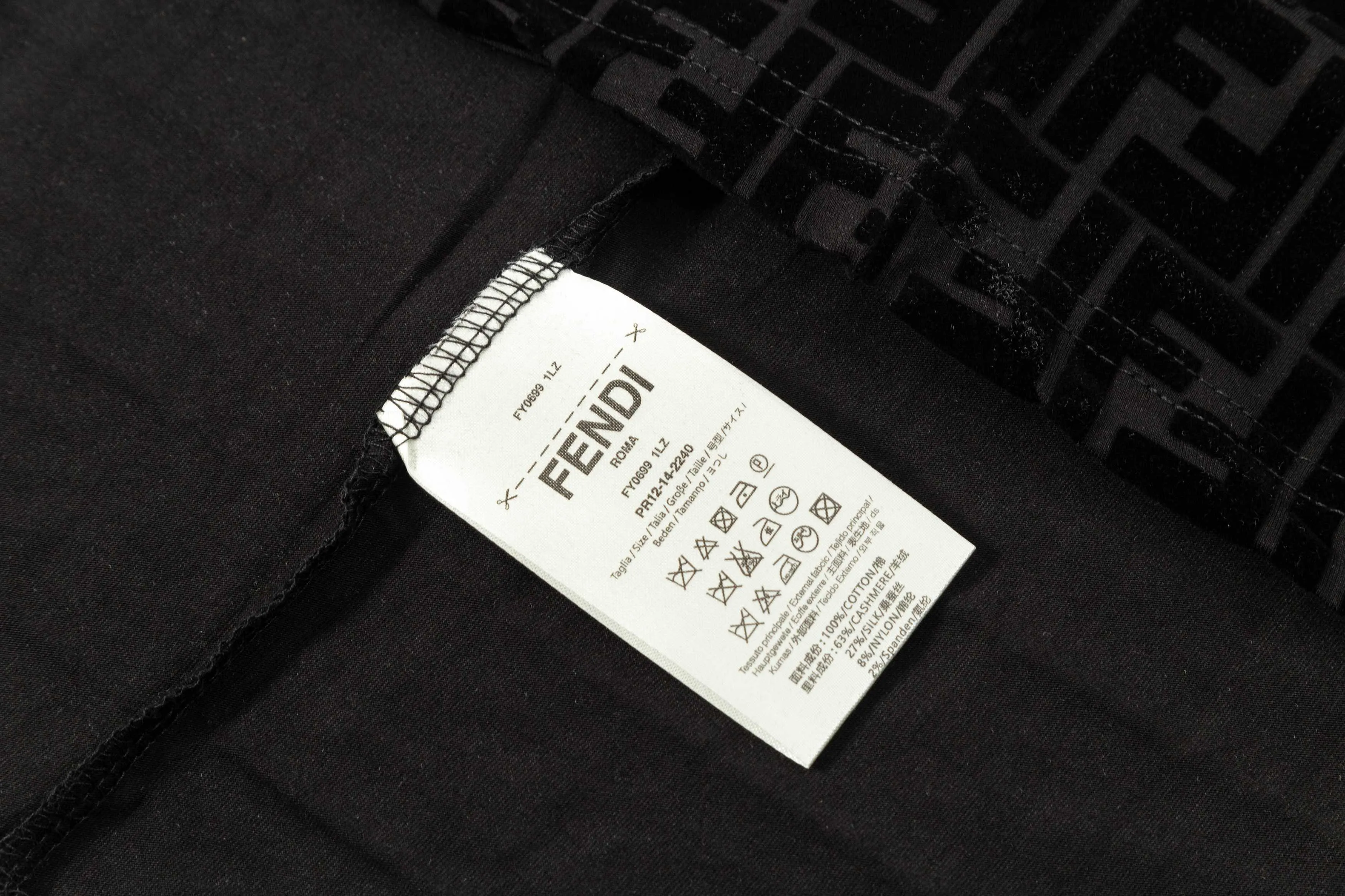 【2026】【FENDI公式旗艦店】フェンディ  Tシャツ ご好評に付き再入荷！ 250214