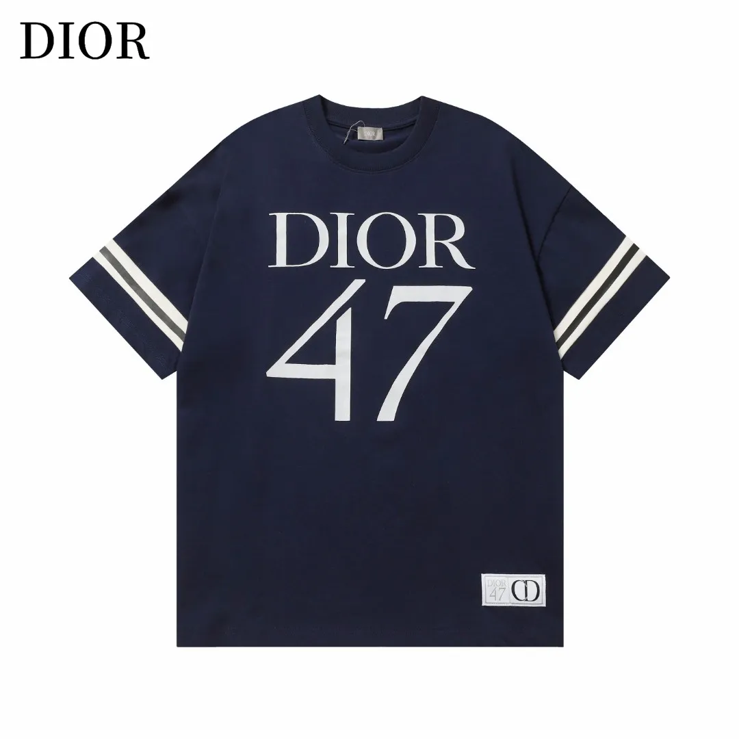 【2026】【DIOR 公式旗艦店】ディオール   Tシャツ ご好評に付き再入荷 250210