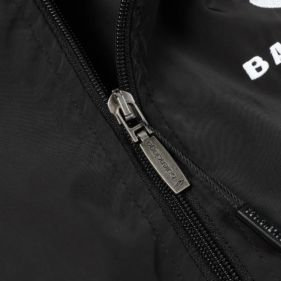 【2026】【BALENCIAGA  公式旗艦店】バレンシアガ    ジャケット着 好評に付き再入荷！250107